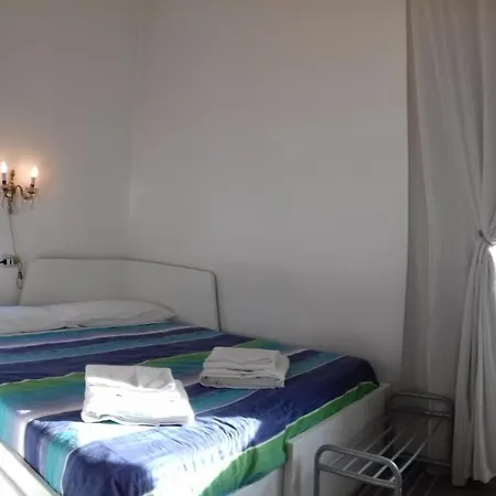 Casa Cantoniera Bed & Breakfast Como